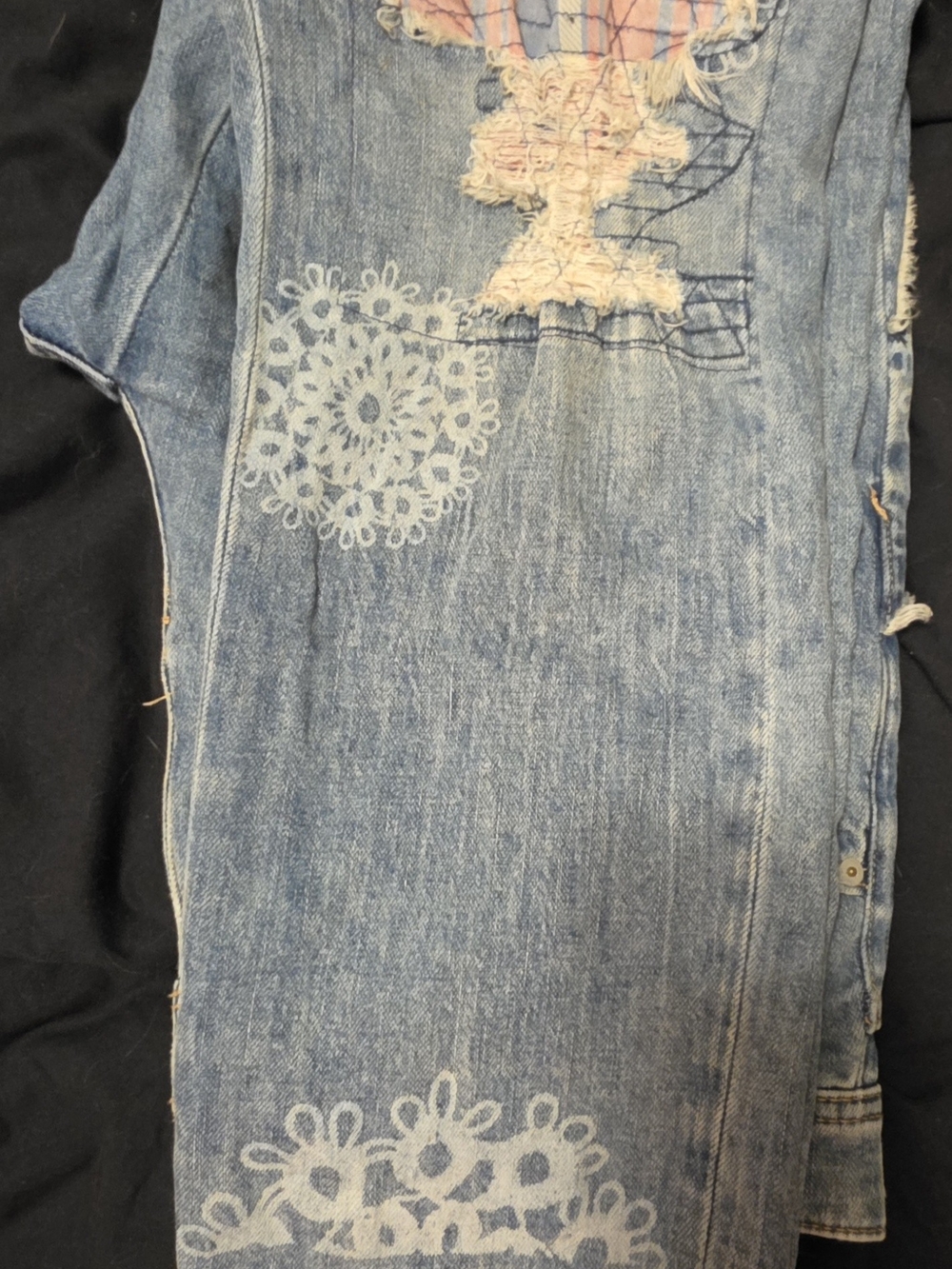 Pilcro Anthropologie Distressed Patchwork Boho Jeans - Picture 4 of 13